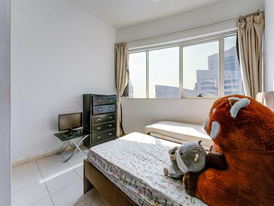 Spacious  | Fully Furnished | Prime Metro Location, picture 13