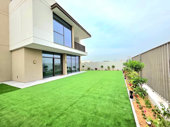 Type E | Corner | Panoramic Skyline Views, picture 1