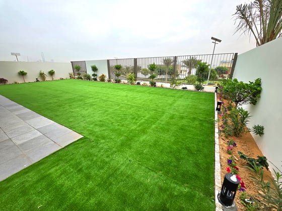 Type E | Corner | Panoramic Skyline Views, picture 2