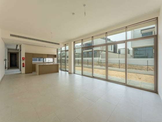 Single Row | Spacious | Near Parks......, picture 2