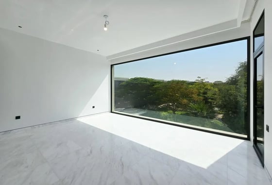 Vacant | Private Location | Fully Upgraded + Pool, picture 15