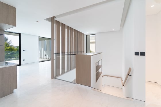 Vacant | Private Location | Fully Upgraded + Pool, picture 10