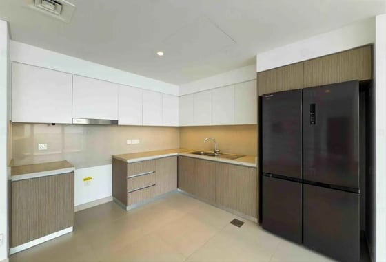 Vacant | Burj Khalifa and Sea View | High Floor, picture 4
