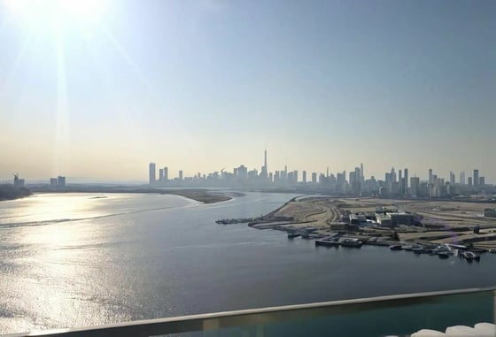 Vacant | Burj Khalifa and Sea View | High Floor, picture 2