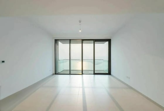 Vacant | Burj Khalifa and Sea View | High Floor, picture 5