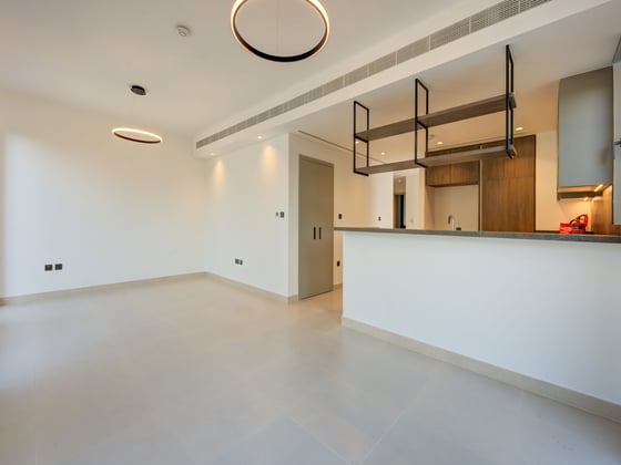Prime Location | Brand New | Close to Amenities, picture 4