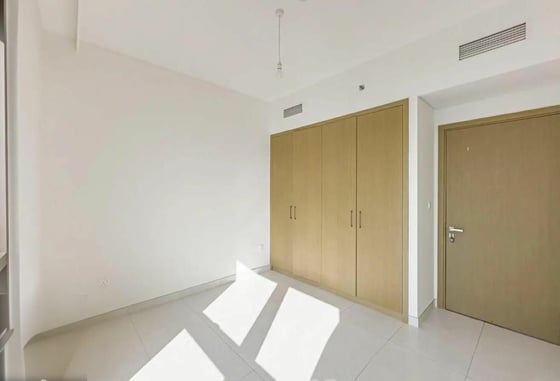 High Floor | Burj Khalifa View | Available, picture 9