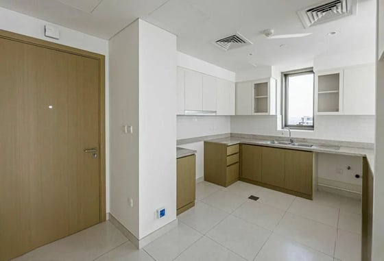 High Floor | Burj Khalifa View | Available, picture 5