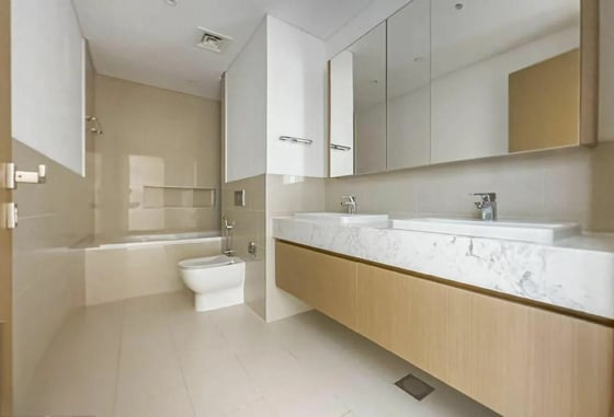 High Floor | Burj Khalifa View | Available, picture 7