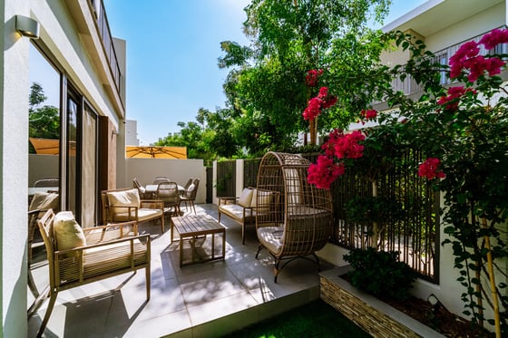 Full Corner | Opposite Pool | Exclusive., picture 2