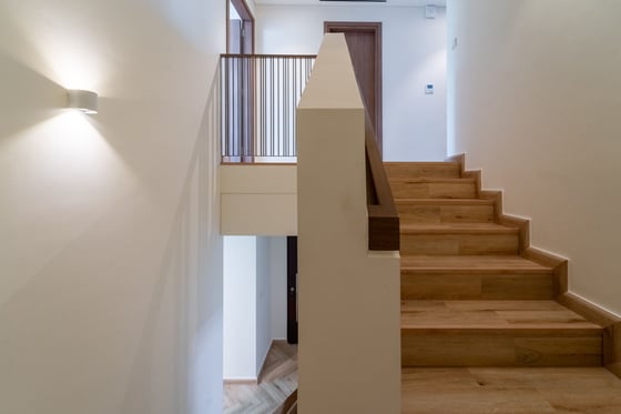 Full Corner | Opposite Pool | Exclusive., picture 8