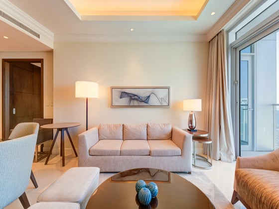 Iconic Views | Fully Furnished | Luxury Living, picture 1