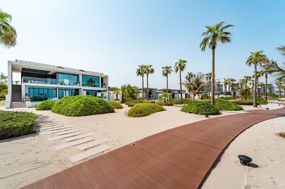 Ultra Luxury | Exclusive Living | Private Beach, picture 18