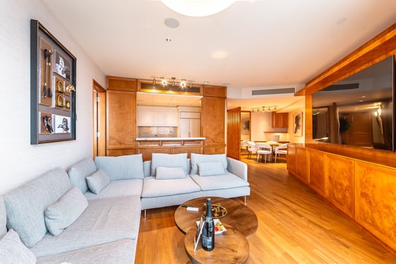Unique Custom Interior | Panoramic Fountain view, picture 6