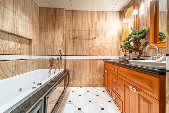 Unique Custom Interior | Panoramic Fountain view, picture 12