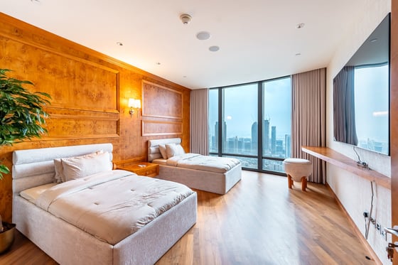 Unique Custom Interior | Panoramic Fountain view, picture 17