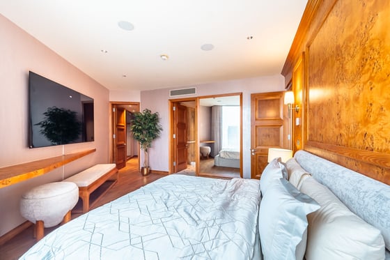 Unique Custom Interior | Panoramic Fountain view, picture 16