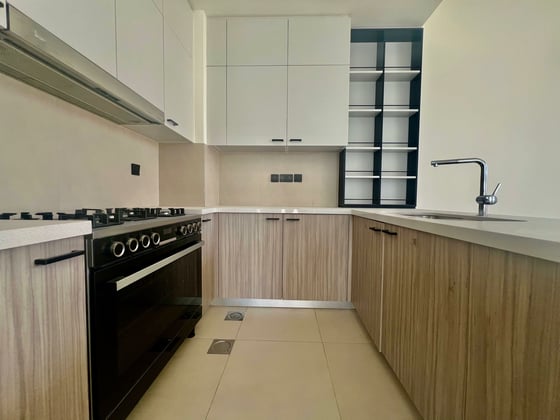 Single Row | Burj View | Close To Amenities, picture 2