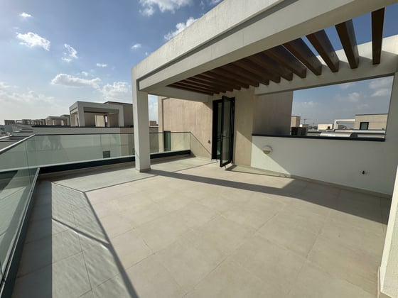 Park  Backing  |  Brand  New  |  Spacious, picture 12