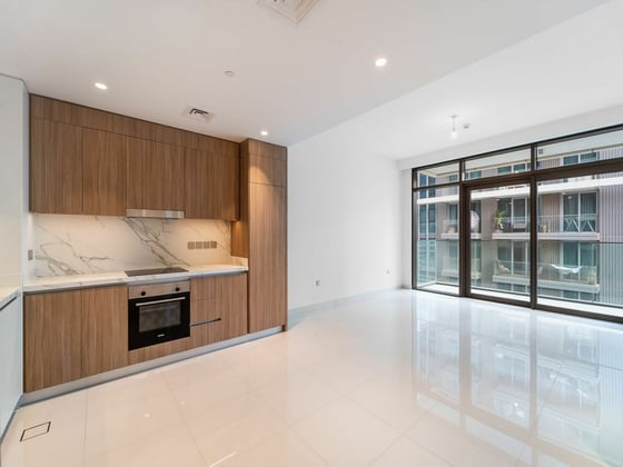 Palm and Marina Views | Beach Access | Corner Unit, picture 1