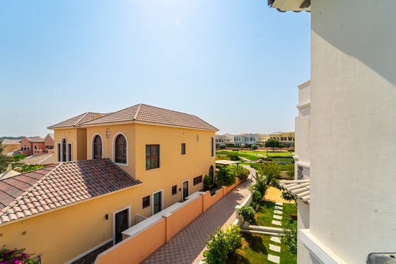 Upgraded Villa | Lake View | Large Plot., picture 29