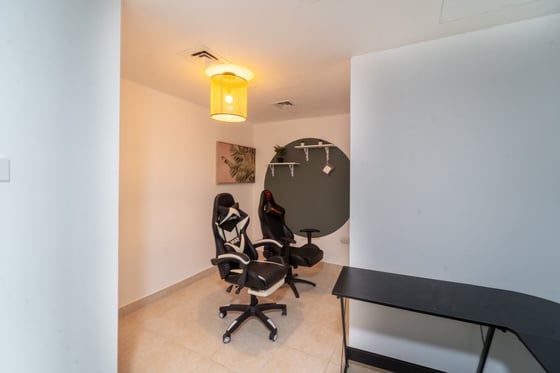 Upgraded Duplex Penthouse | Vacant | Private Pool, picture 15