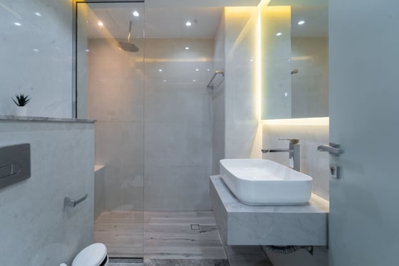 Upgraded Duplex Penthouse | Vacant | Private Pool, picture 18
