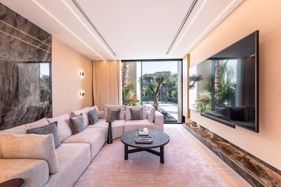 Lake View | Fully Upgraded | Garden Hall, picture 14