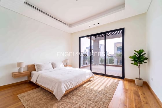 Brand New | Infinity Pool | Vacant | 5 Beds, picture 9
