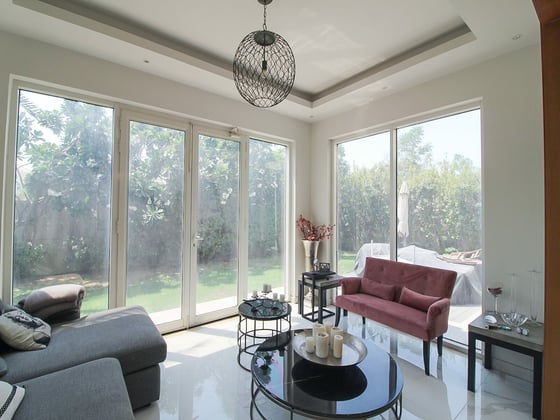 Single Row | Upgraded Flooring | Vacant., picture 8
