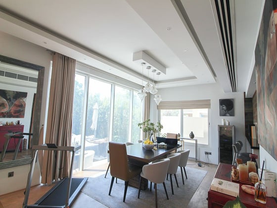 Single Row | Upgraded Flooring | Vacant., picture 7