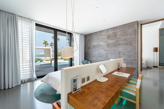 Private Beach and Pool | 5* Luxury | Hotel Living, picture 16