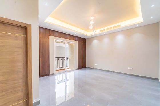 2 Twin Villas | Expansive Layout | Prime Location, picture 11
