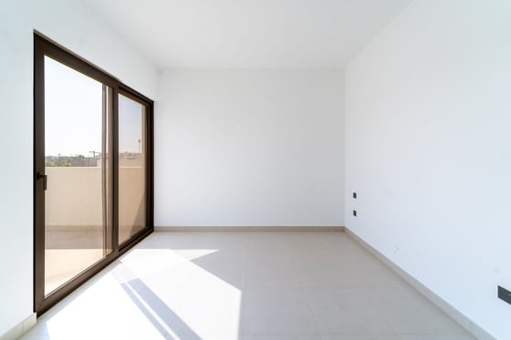 Three Floors | Single Row | Vacant......, picture 18