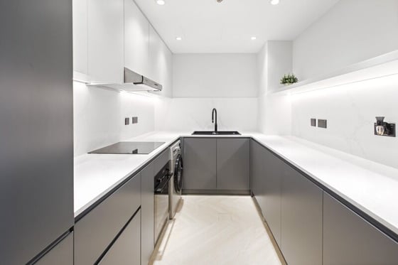 Fully Upgraded | High Floor | Vacant Now, picture 6