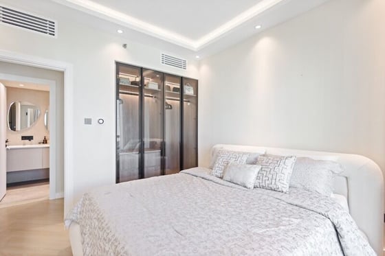 Fully Upgraded | High Floor | Vacant Now, picture 10