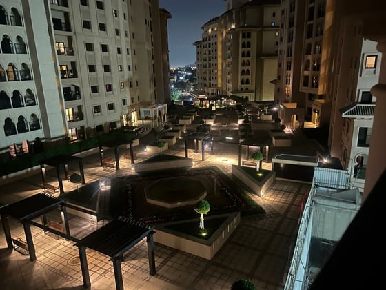 Vacant on Transfer | Great View  | Serious Seller, picture 10