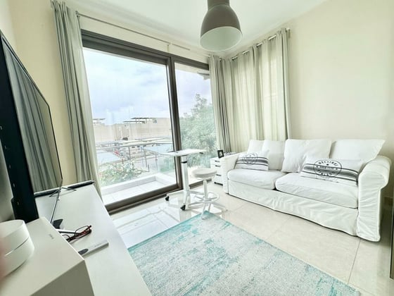 Large Layout | Prime Location | Corner Unit, picture 3