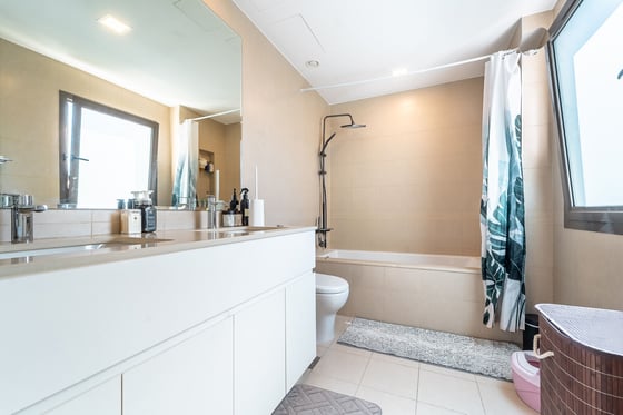 Prime Location | 3BR Townhouse | Single Row, picture 8