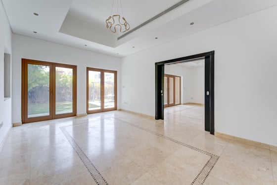 Unique Architecture | Spacious | Huge Garden, picture 20