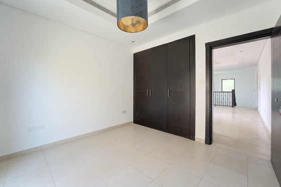 Unique Architecture | Spacious | Huge Garden, picture 17