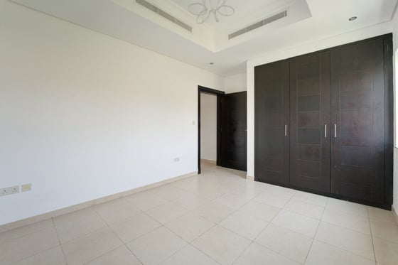 Unique Architecture | Spacious | Huge Garden, picture 14