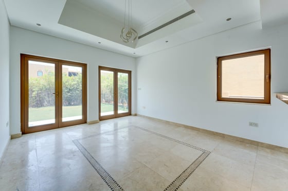Unique Architecture | Spacious | Huge Garden, picture 7