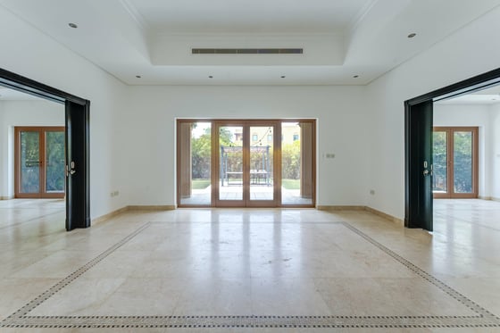 Unique Architecture | Spacious | Huge Garden, picture 11