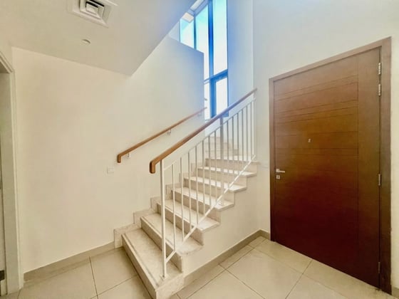 Corner Plot | Well Maintained | Single Row, picture 3