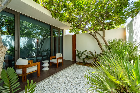 Private Beach and Pool | 5* Luxury | Hotel Living, picture 2