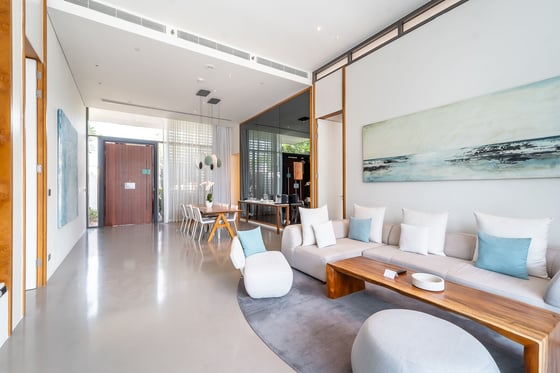 Private Beach and Pool | 5* Luxury | Hotel Living, picture 6