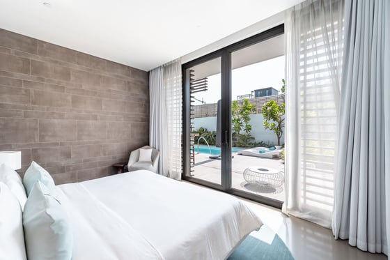 Private Beach and Pool | 5* Luxury | Hotel Living, picture 12