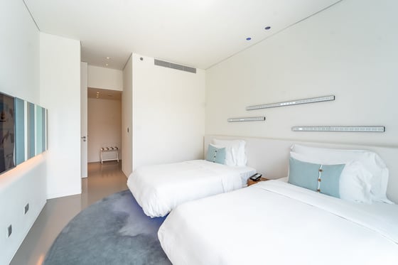 Private Beach and Pool | 5* Luxury | Hotel Living, picture 17