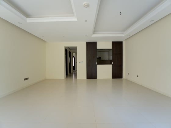Golf Community | Vacant | Spacious Garden, picture 7